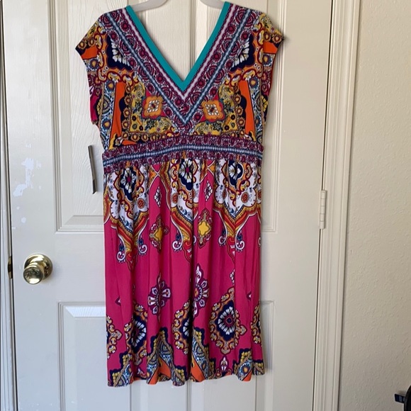 Kiara Dresses & Skirts - BNWT KIARA PAISLEY PRINTED knee length dress #M